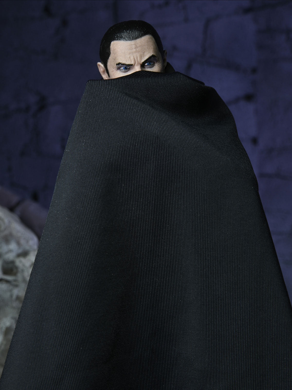 BUY DRACULA - UNIVERSAL MONSTERS 7&quot; ACTION FIGURE | NECA ONLINE AU