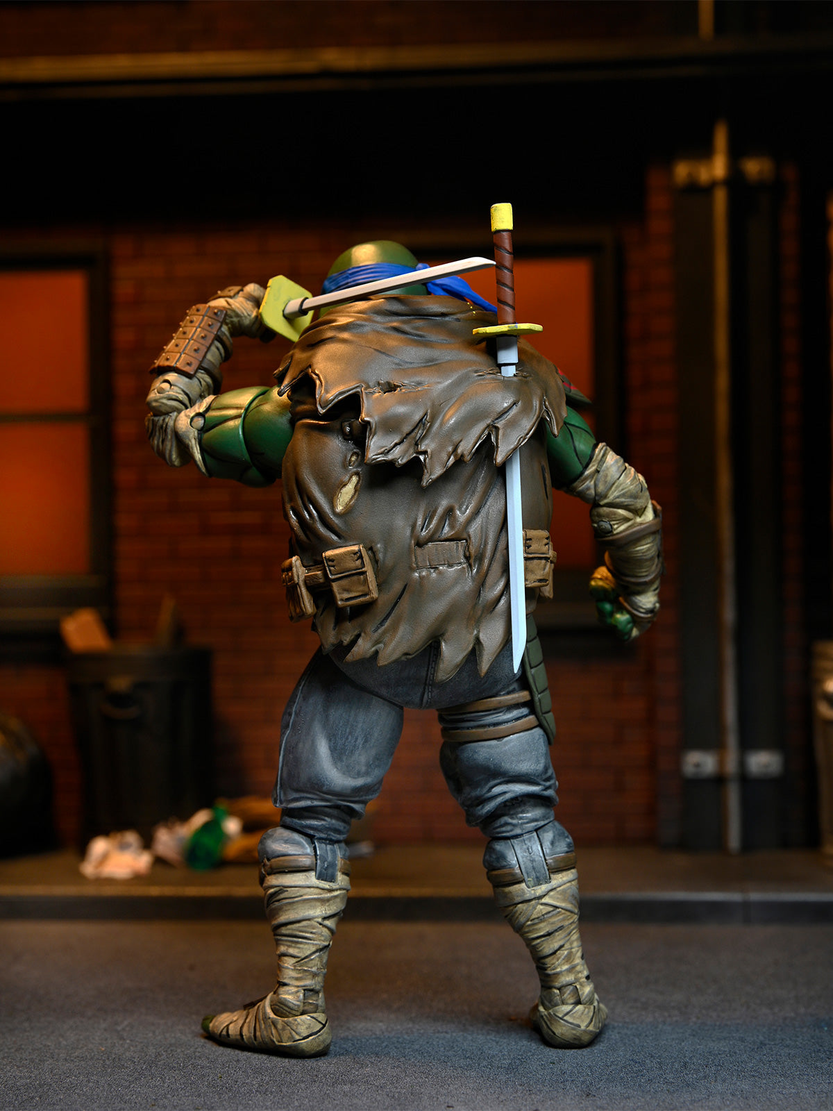 BUY NOW - TMNT ULTIMATE LEONARDO (THE LAST RONIN) - 7&quot; SCALE ACTION FIGURE | NECA ON-LINE