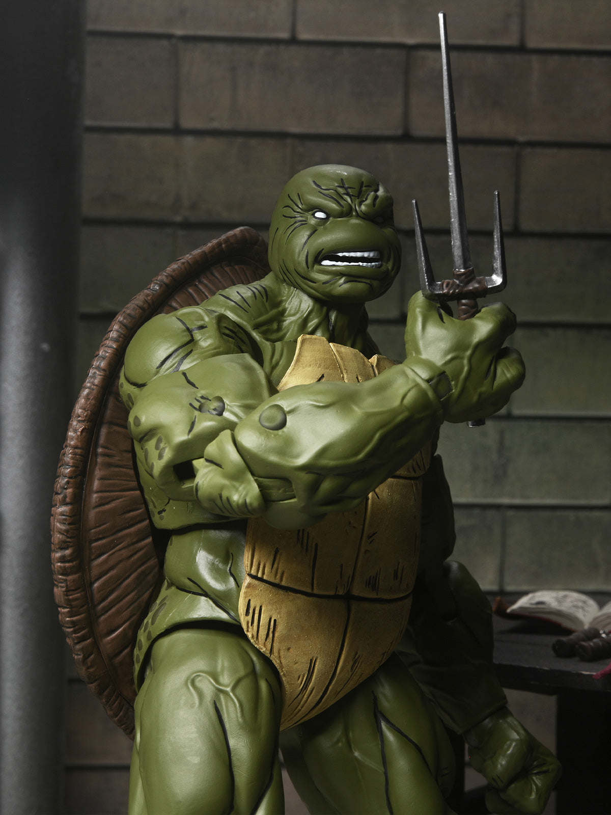 BUY NOW - TMNT THE LAST RONIN - BATTLE DAMAGED RONIN - 7&quot; SCALE ACTION FIGURE | NECAONLNE AU 