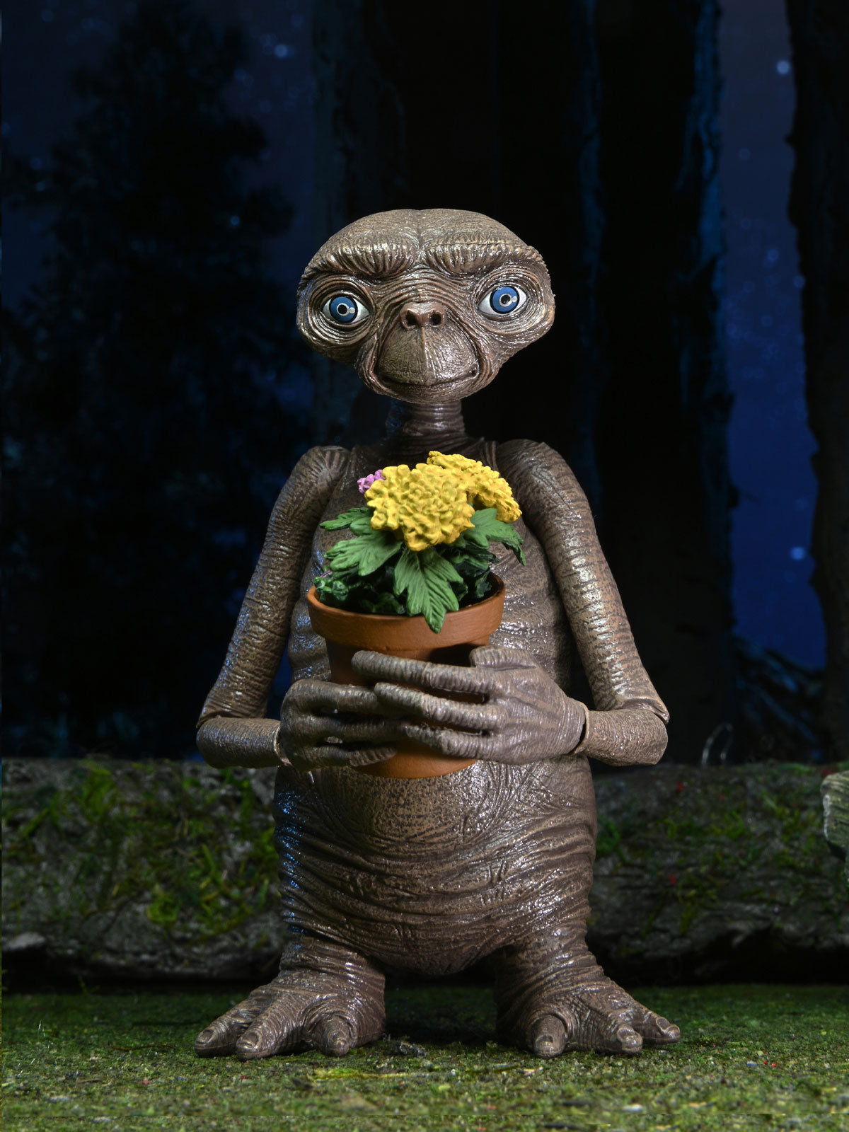 BUY E.T. ULTIMATE 40TH ANNIVERSARY - 7&quot; ACTION FIGURE | NECA ONLINE AU