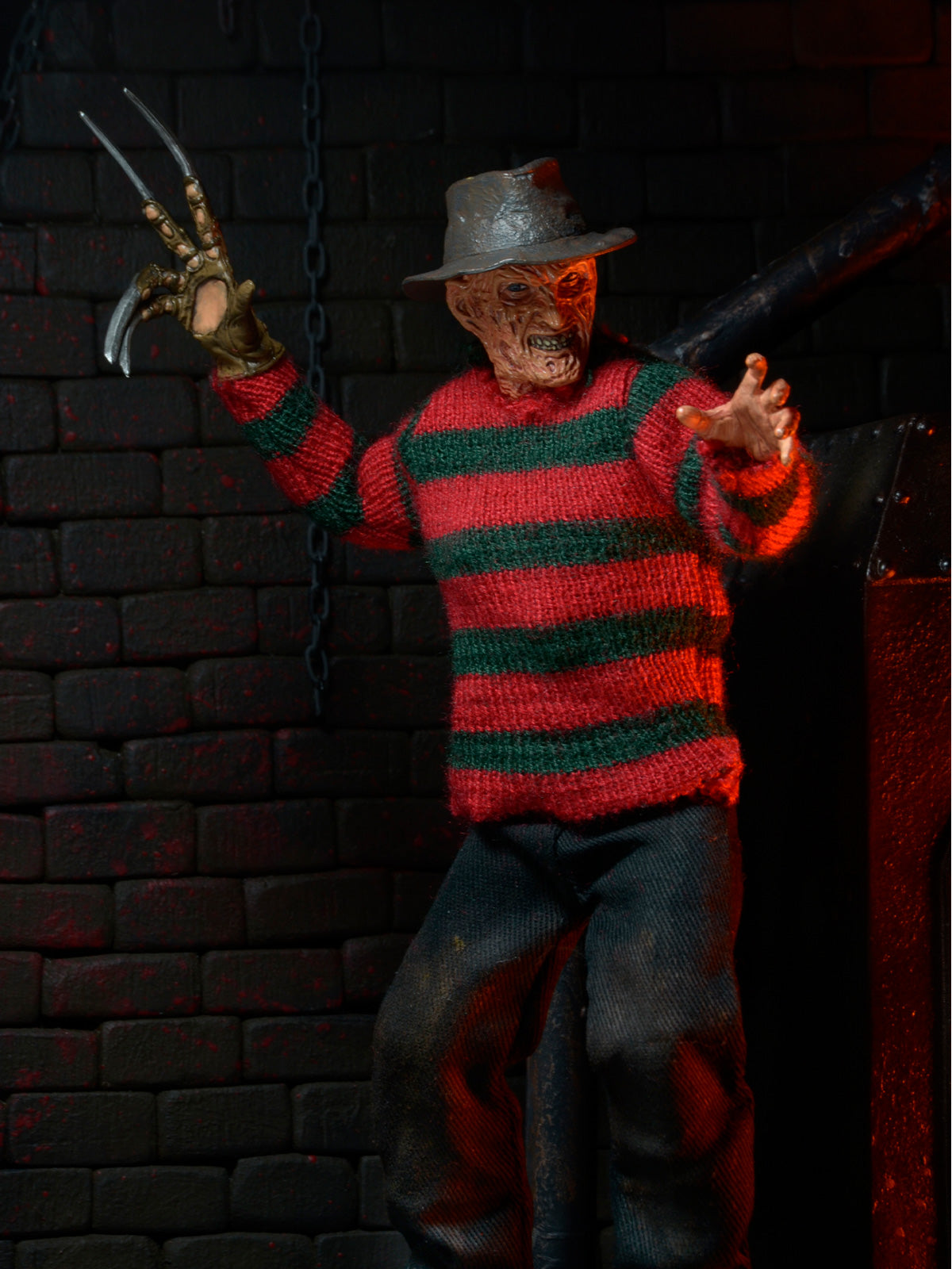 NIGHTMARE ON ELM STREET - DREAM WARRIORS FREDDY - 8&quot; CLOTHED FIGURE